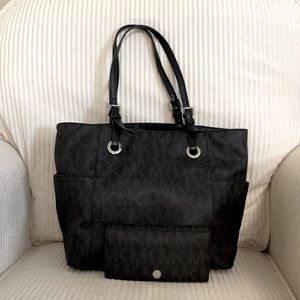 Michael Kors Purse With Wallet